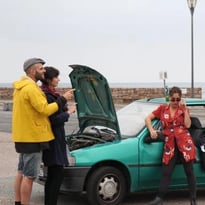 Road movie sur place et sans caméra