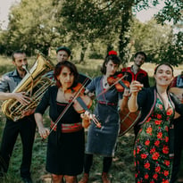 Le Bal des Tarafikants + Adrian Receanu