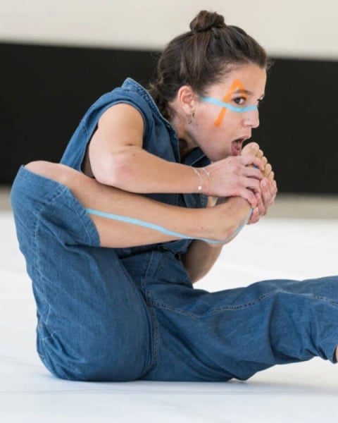 Sur quel pied danser !