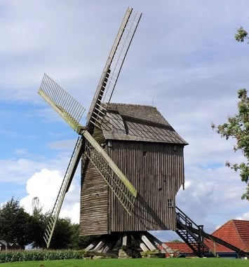 Visite du moulin de Saint-Maxent
