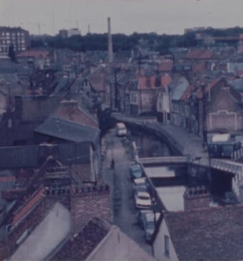 Projections du film documentaire "Saint-Leu ou l'Enjeu d'un Quartier" de Pierre Tredez, animées par un guide-conférencier
