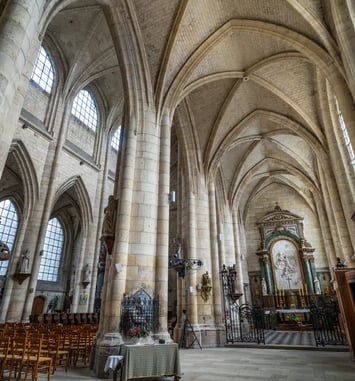 Découverte de l'abbatiale à travers les archives photographiques