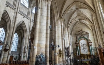 Découverte de l'abbatiale à travers les archives photographiques
