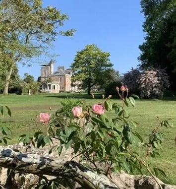 La Roseraie, visites, expositions et chasse au trésor