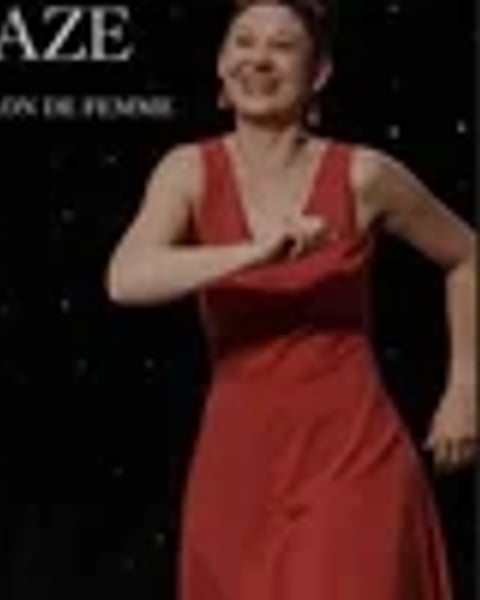 Laurie Kaze dans Bouillon de femme