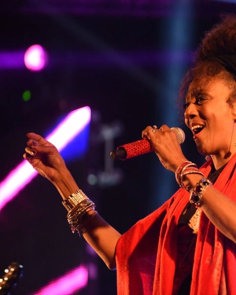 Joniece Jamison et la Chorale Si On Chantait
